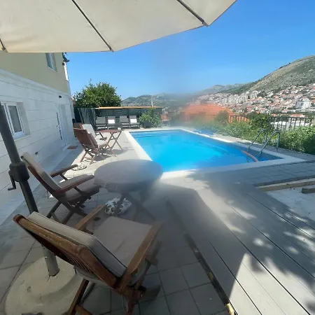 M House فندق مبيت وإفطار دوبروفينك