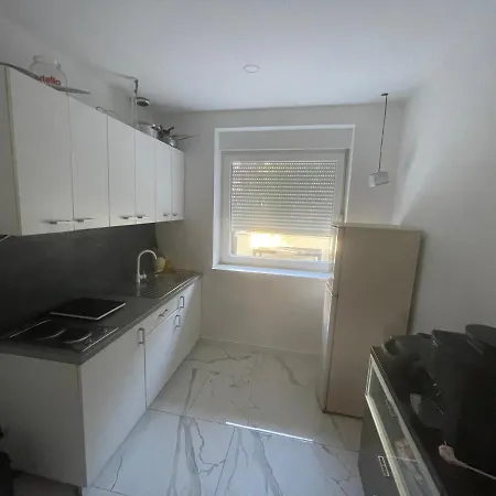 M House دوبروفينك